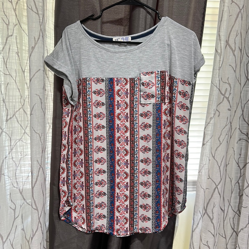 Jolt xl pocket dressy tee